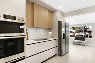 965 SE 10th Ct, Pompano Beach, FL 33060 - Photo 13