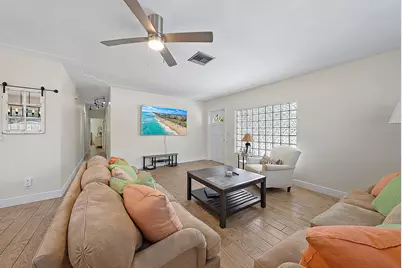 367 W Riverside Drive, Tequesta, FL 33469 - Photo 7