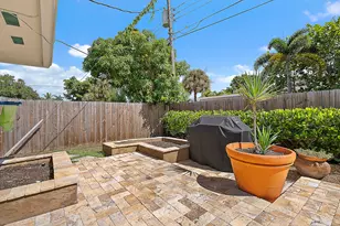 367 W Riverside Dr, Tequesta, FL 33469 - Photo 15