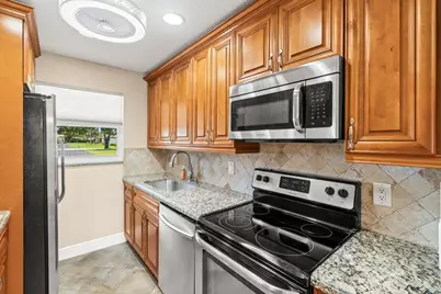 1012 Circle Terrace E, Unit #A, Delray Beach, FL 33445 - Photo 15