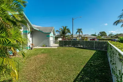 1325 Palermo Way, Lantana, FL 33462 - Photo 7