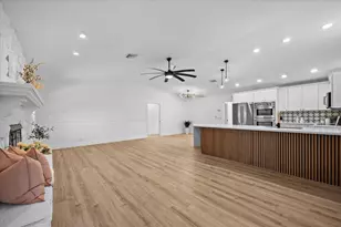 19787 Hibiscus Dr, Jupiter, FL 33469 - Photo 5