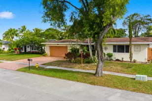 1811 NW 119th Ave, Pembroke Pines, FL 33026 - Photo 5
