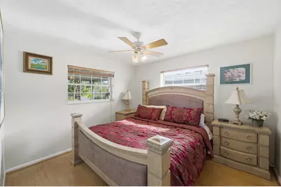 1811 NW 119th Avenue, Pembroke Pines, FL 33026 - Photo 21