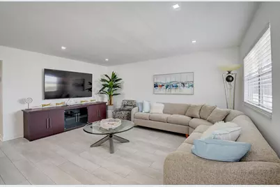 461 N Brittany J, Delray Beach, FL 33446 - Photo 3