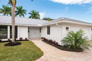 3201 SE Fairway W, Stuart, FL 34997 - Photo 5