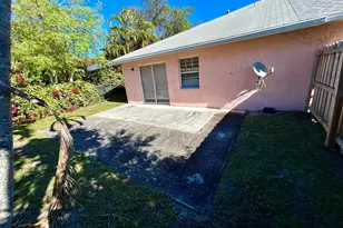 141 Plumage Ln, West Palm Beach, FL 33415 - Photo 7