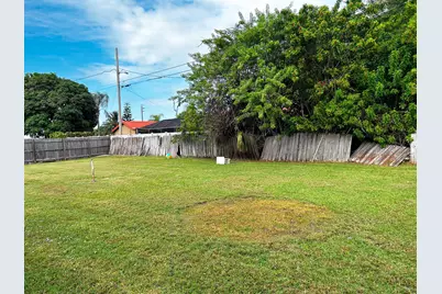 1853 SE Dranson Circle, Port Saint Lucie, FL 34952 - Photo 21