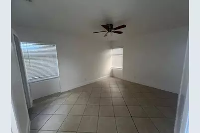 1755 Forest Hill Boulevard, Unit #17, Lake Clarke Shores, FL 33406 - Photo 5