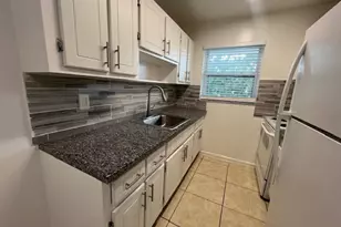 523 S K St, Lake Worth Beach, FL 33460 - Photo 5