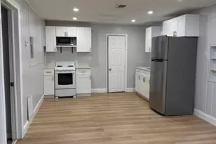 130 NE 3rd Ave, Boynton Beach, FL 33435 - Photo 3