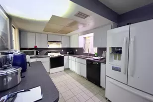 2510 Newport Dr, Fort Pierce, FL 34982 - Photo 11