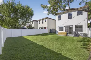 6017 Pine Tree Way, Riviera Beach, FL 33410 - Photo 43