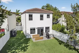 6017 Pine Tree Way, Riviera Beach, FL 33410 - Photo 55