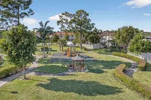 6017 Pine Tree Way, Riviera Beach, FL 33410 - Photo 53