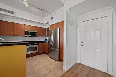 806 E Windward Way, Unit #323, Lantana, FL 33462 - Photo 5