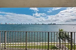 801 Lake Shore Dr, Lake Park, FL 33403 - Photo 1