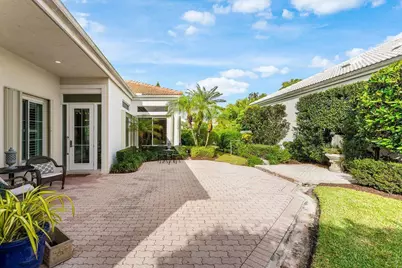 116 Coral Cay Drive, Palm Beach Gardens, FL 33418 - Photo 11