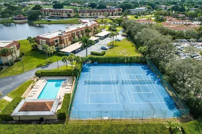 5344 Woodland Lakes Drive, Unit #122, Palm Beach Gardens, FL 33418 - Photo 45