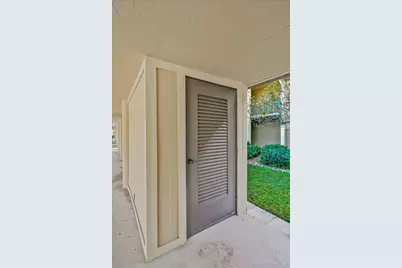 5344 Woodland Lakes Drive, Unit #122, Palm Beach Gardens, FL 33418 - Photo 31