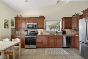 908 Windermere Way, Palm Beach Gardens, FL 33418 - Photo 13