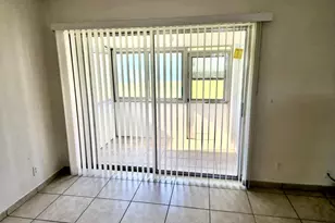 2926 Ashley Dr E, West Palm Beach, FL 33415 - Photo 7