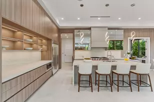 1050 NE 3rd Ave, Boca Raton, FL 33432 - Photo 33