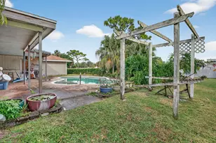 3133 Fairview Dr, Melbourne, FL 32934 - Photo 43