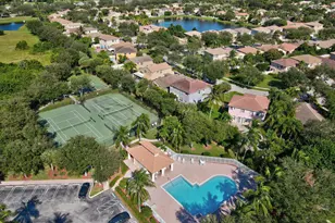 4451 Lake Lucerne Cir, West Palm Beach, FL 33409 - Photo 45