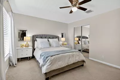 4451 Lake Lucerne Circle, West Palm Beach, FL 33409 - Photo 19