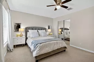 4451 Lake Lucerne Cir, West Palm Beach, FL 33409 - Photo 19