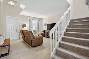 4451 Lake Lucerne Cir, West Palm Beach, FL 33409 - Photo 13