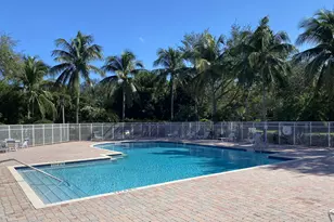 4451 Lake Lucerne Cir, West Palm Beach, FL 33409 - Photo 49