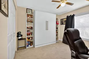 4451 Lake Lucerne Cir, West Palm Beach, FL 33409 - Photo 27