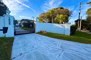 1009 S Indian River Dr, Fort Pierce, FL 34950 - Photo 175