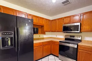 1013 SW Mataro Ave, Port Saint Lucie, FL 34953 - Photo 13