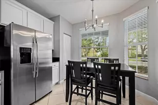 647 Castle Dr, Palm Beach Gardens, FL 33410 - Photo 11