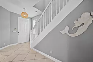 647 Castle Dr, Palm Beach Gardens, FL 33410 - Photo 3