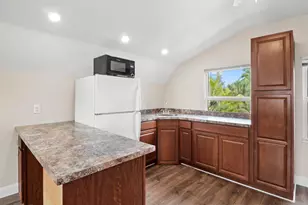 866 SW 29th Terrace, Palm City, FL 34990 - Photo 9