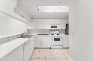 2726 Anzio Ct, Palm Beach Gardens, FL 33410 - Photo 13