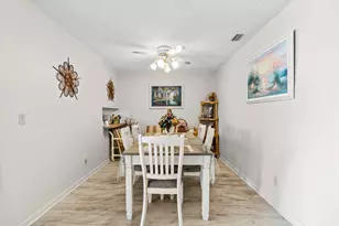 1250 SE Parkview Pl, Stuart, FL 34994 - Photo 5