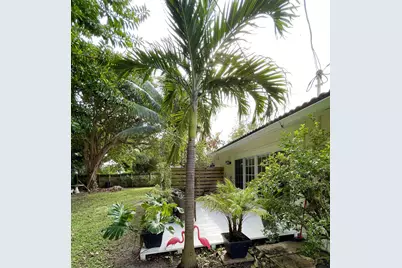 266 NE Wavecrest Way, Boca Raton, FL 33432 - Photo 23