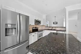 11015 Legacy Ln, Palm Beach Gardens, FL 33410 - Photo 5