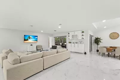 5136 Beechwood Road, Delray Beach, FL 33484 - Photo 7