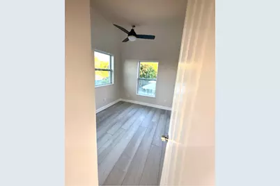 1040 17th Street, West Palm Beach, FL 33407 - Photo 5