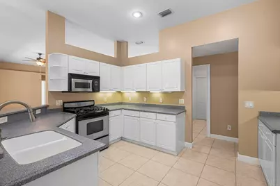 1698 SW Mockingbird Drive, Port Saint Lucie, FL 34986 - Photo 5