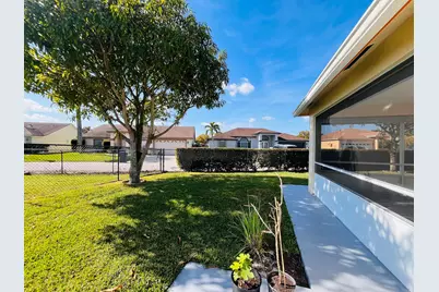 1305 Monteray Way, Greenacres, FL 33413 - Photo 29