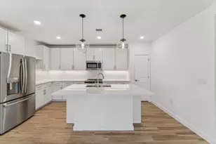 1401 SW Oriole Ln, Port Saint Lucie, FL 34953 - Photo 3