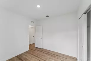 1401 SW Oriole Ln, Port Saint Lucie, FL 34953 - Photo 15