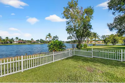 7745 Springfield Lake Drive, Lake Worth, FL 33467 - Photo 5